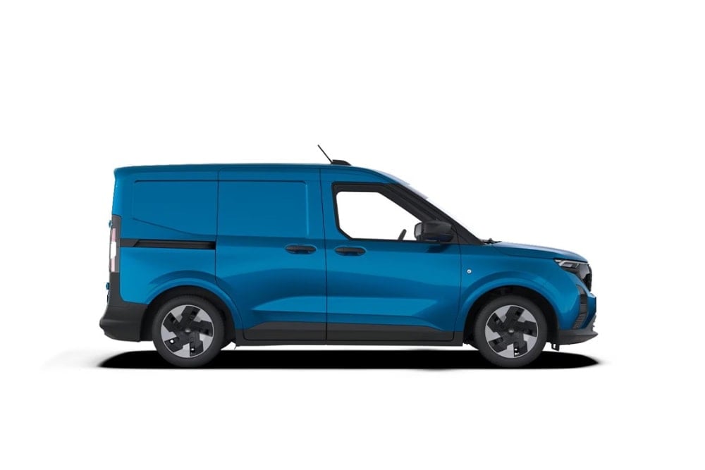 Ford E-Transit Courier kuvattuna sivuprofiilista.