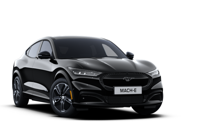 Musta Ford Mustang Mach-E, edestä kolmiosta