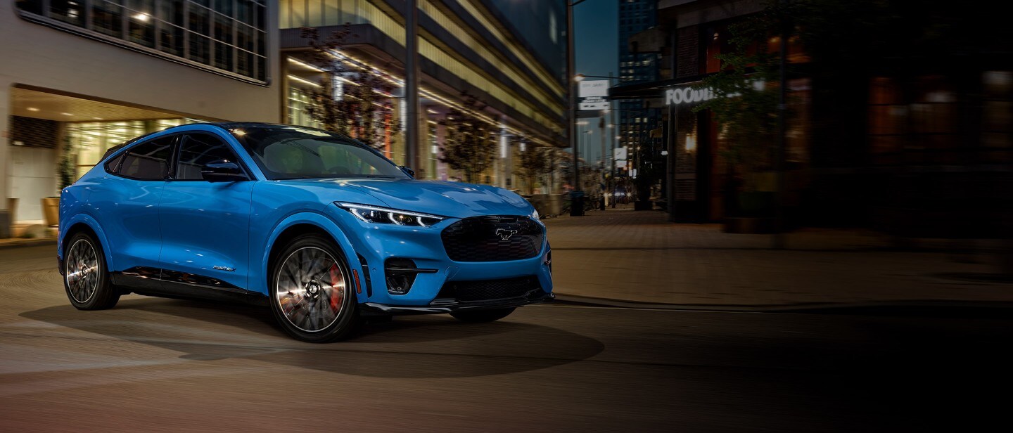 Tayssahkoinen Ford Mustang Mach E Tayssahkoinen Suv Katumaasturi Ford Fi