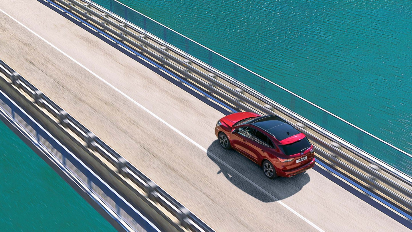 New Ford Kuga demonstrating co-pilot 360