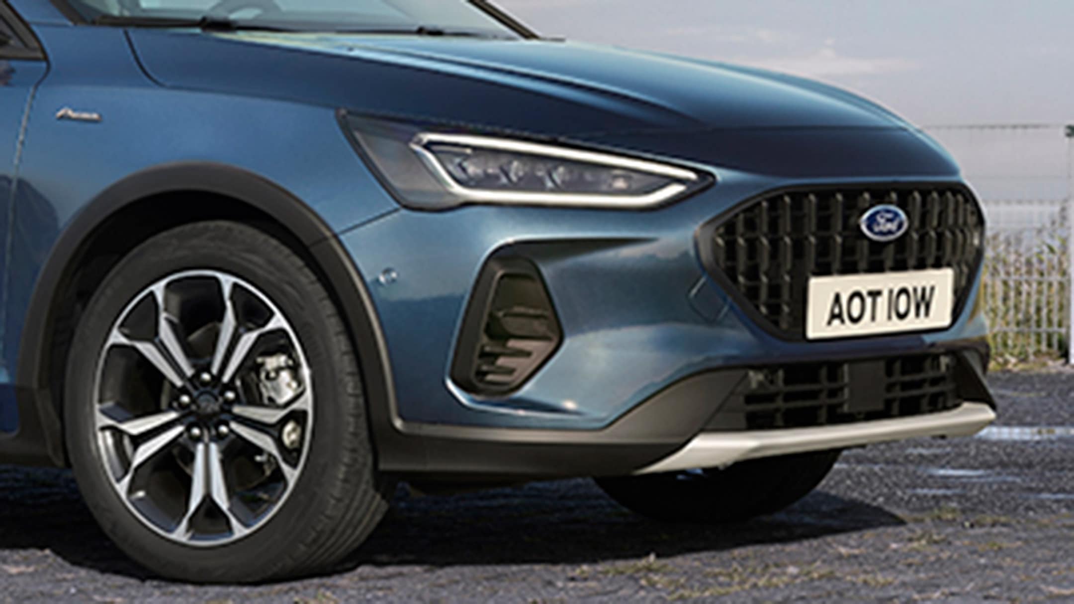 Close up of a front wheel of a Ford Focus