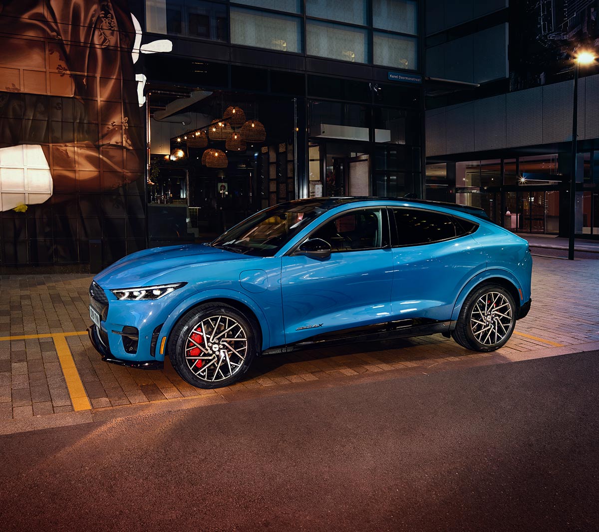 Ford Mustang Mach E Gt Taynna Sahkoista Voimaa Ford Fi