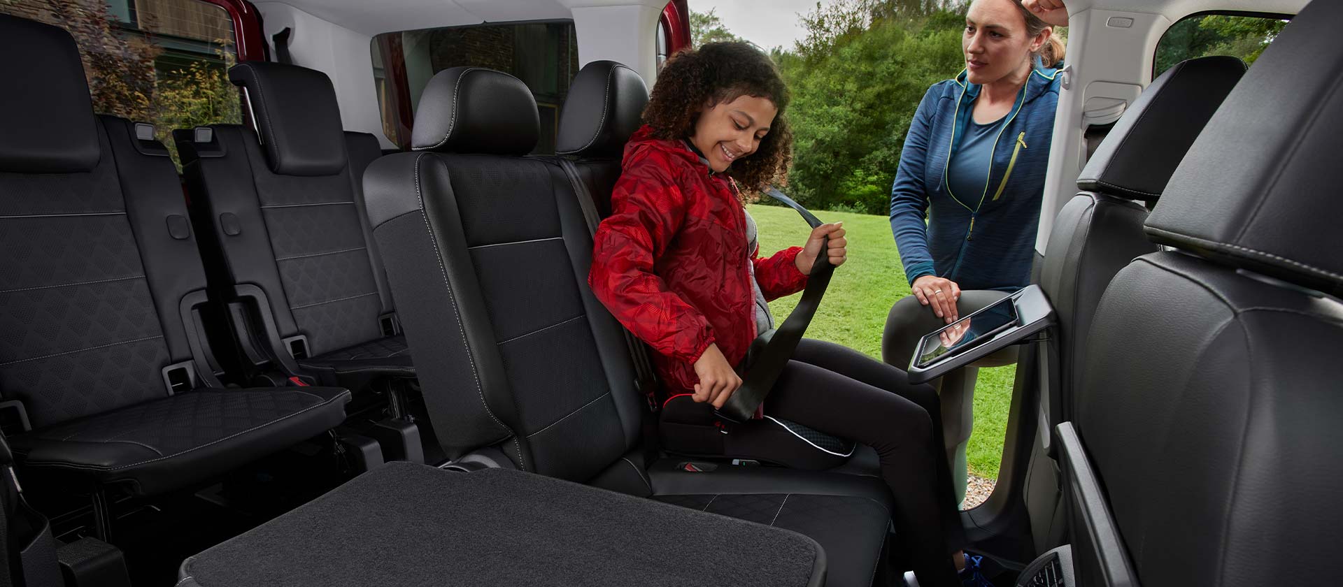 Ford Tourneo Connect muunneltavat sisätilat