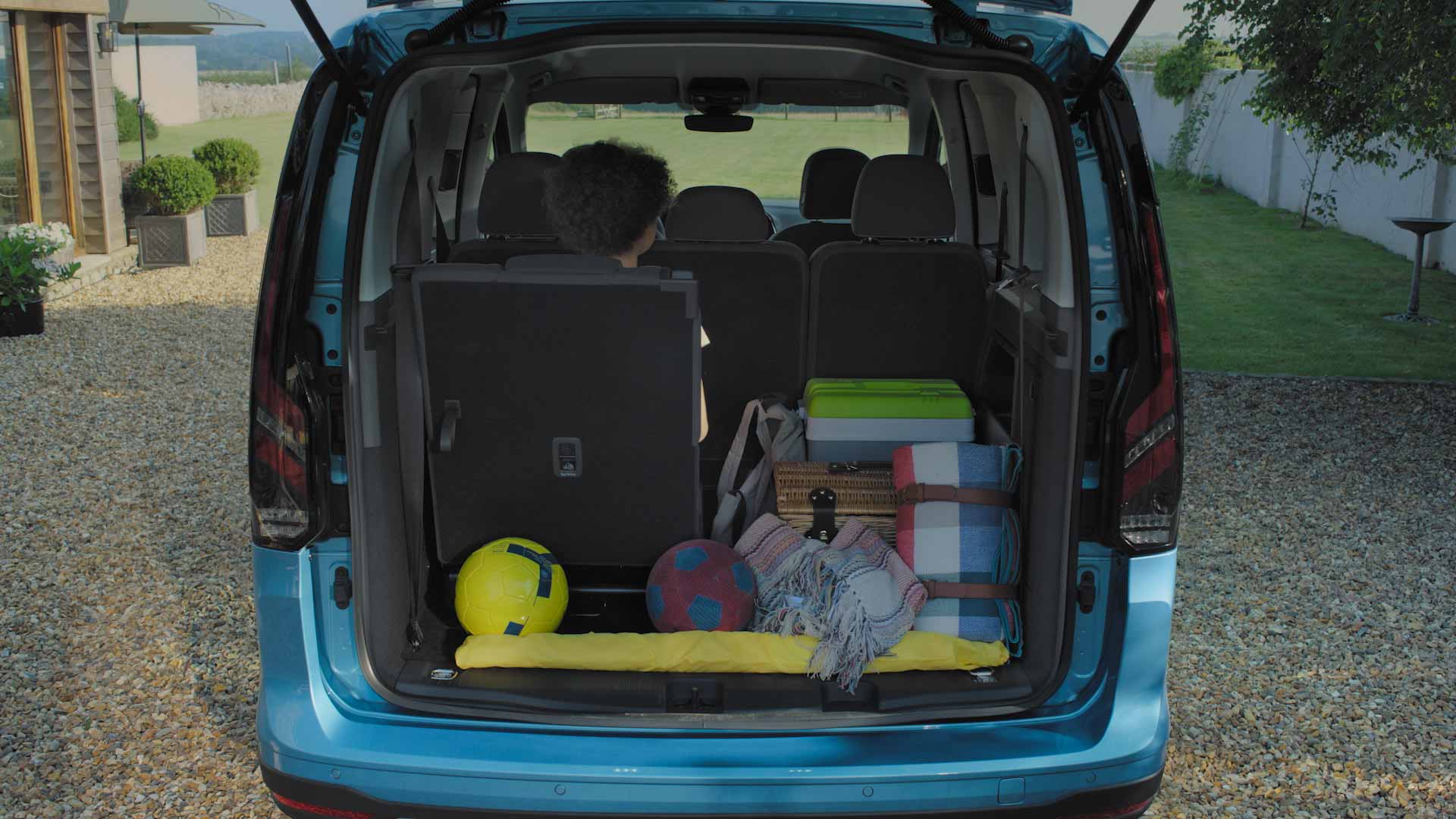 Ford Tourneo Connect muunneltava istuinjärjstelmä