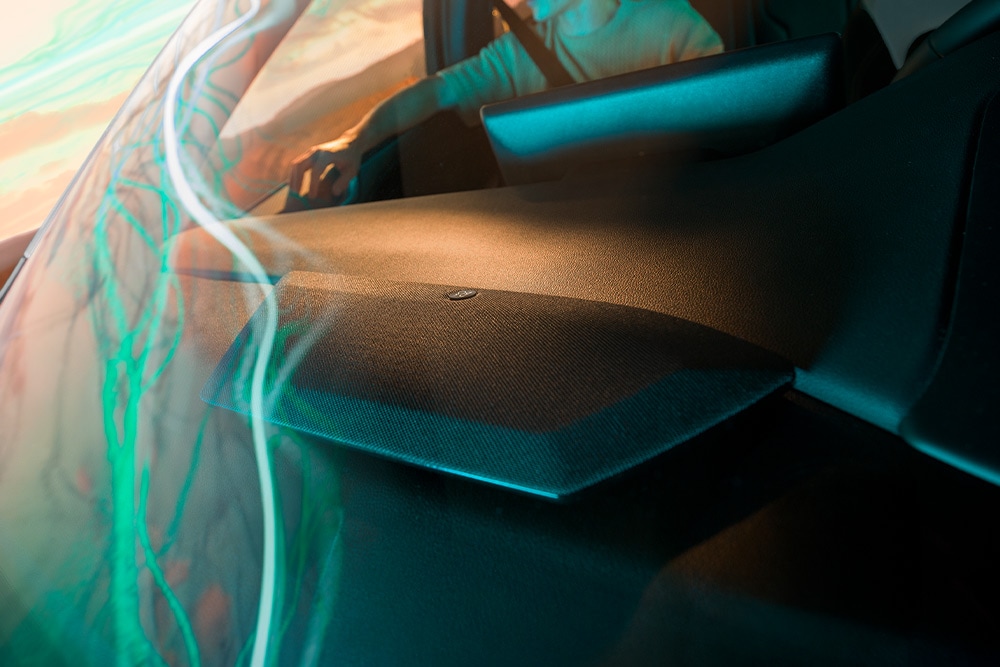 Lähikuva ensiluokkaisen B&O-äänentoistojärjestelmän kaiuttimesta Ford Kuga Sound Editionissa.
