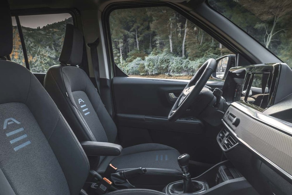 Ford Tourneo Courierin etuistuimet.