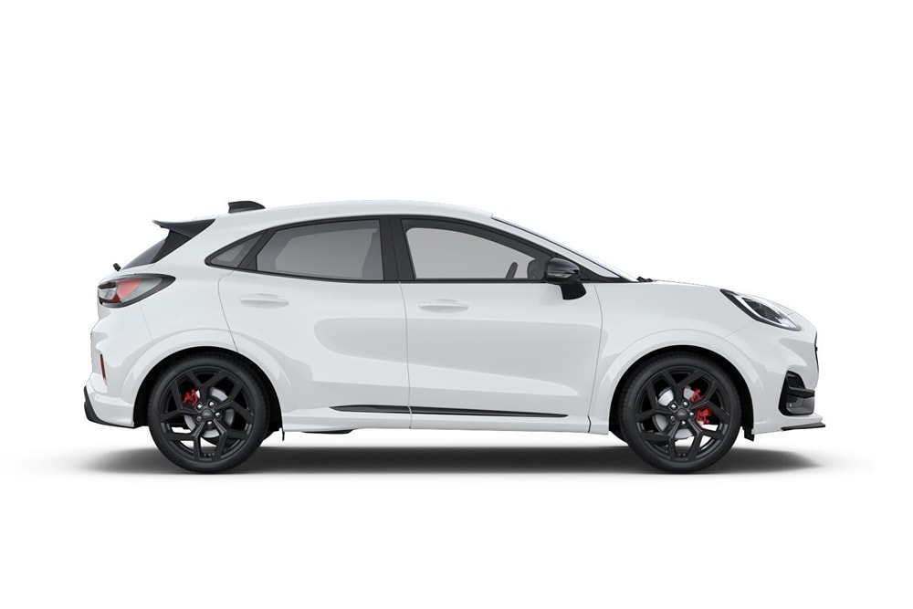 Valkoinen Puma ST Fordin pienten autojen mallistosta.