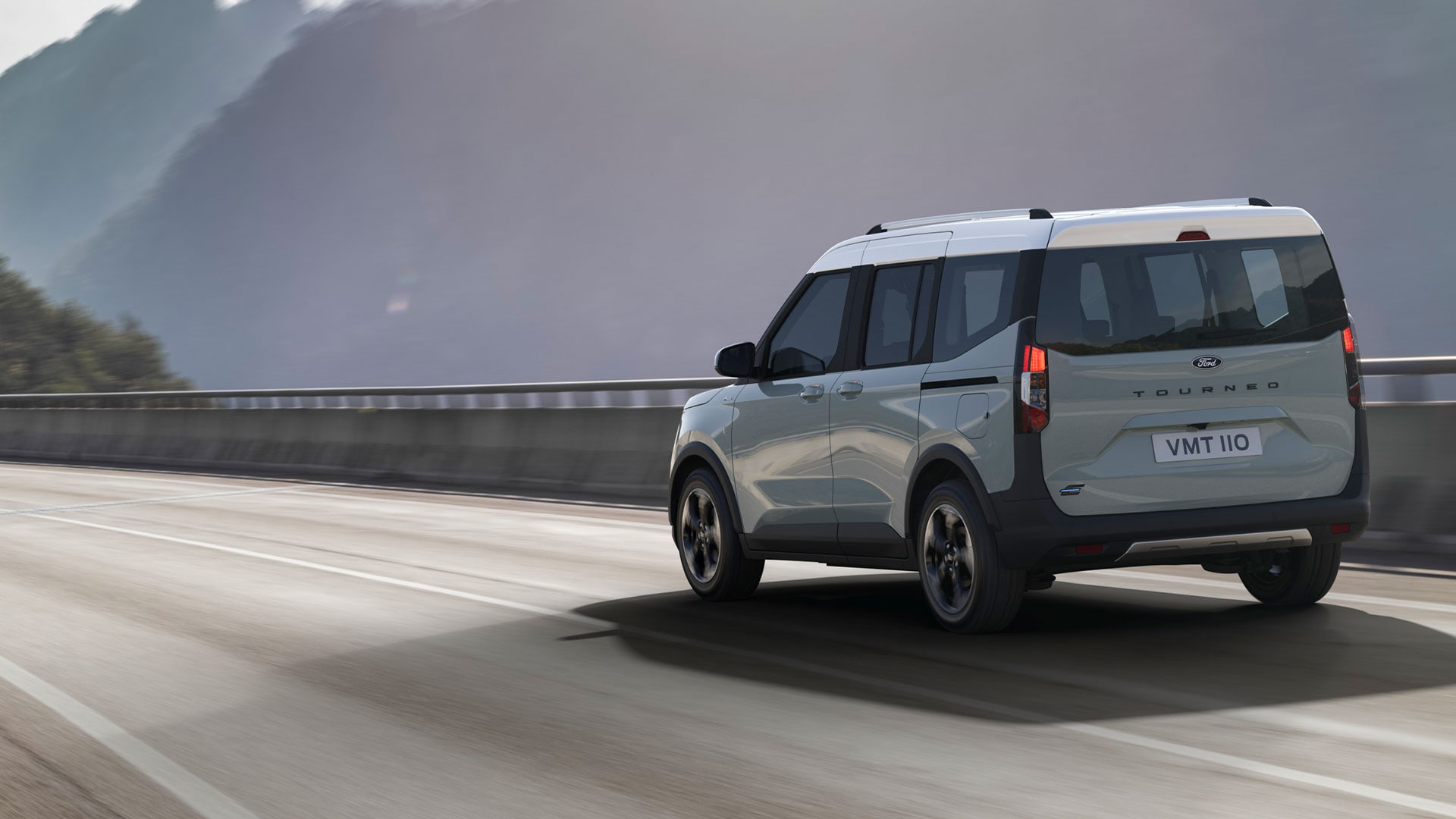 Maisemakuva Ford E-Tourneo Courier Active-mallista