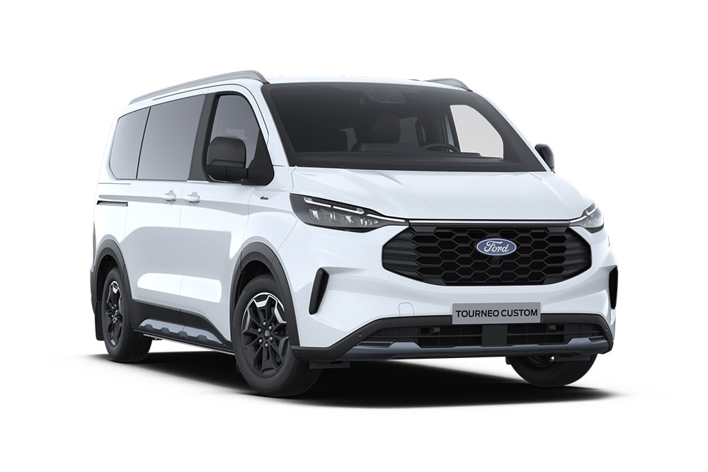 Valkoinen Ford Tourneo Custom Active vasemmalta etuviistosta.