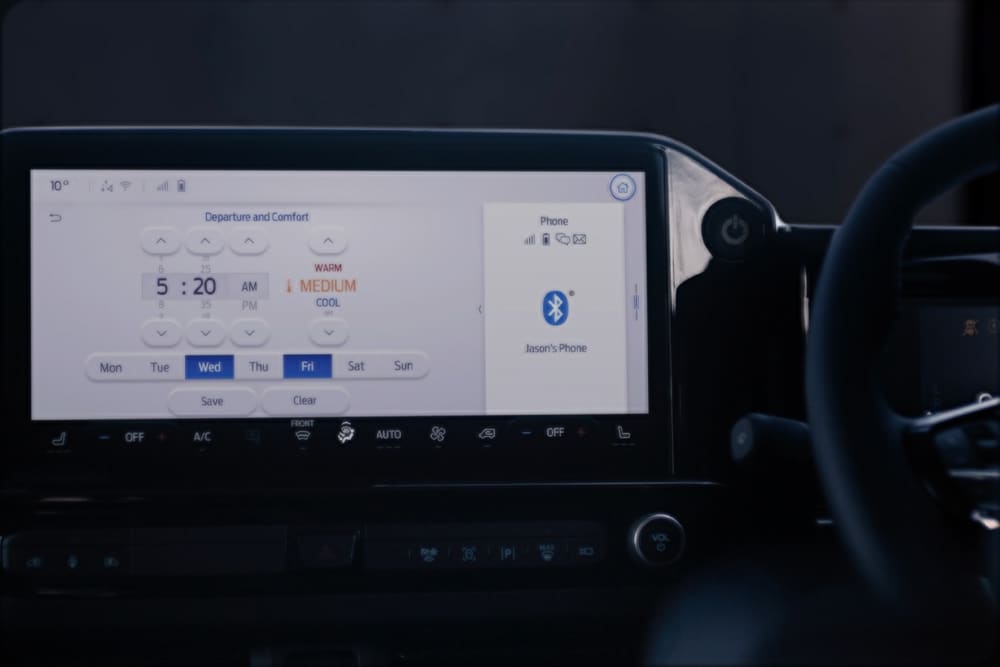 Ford E-Transit Customin tietoviihdejärjestelmän näyttö.