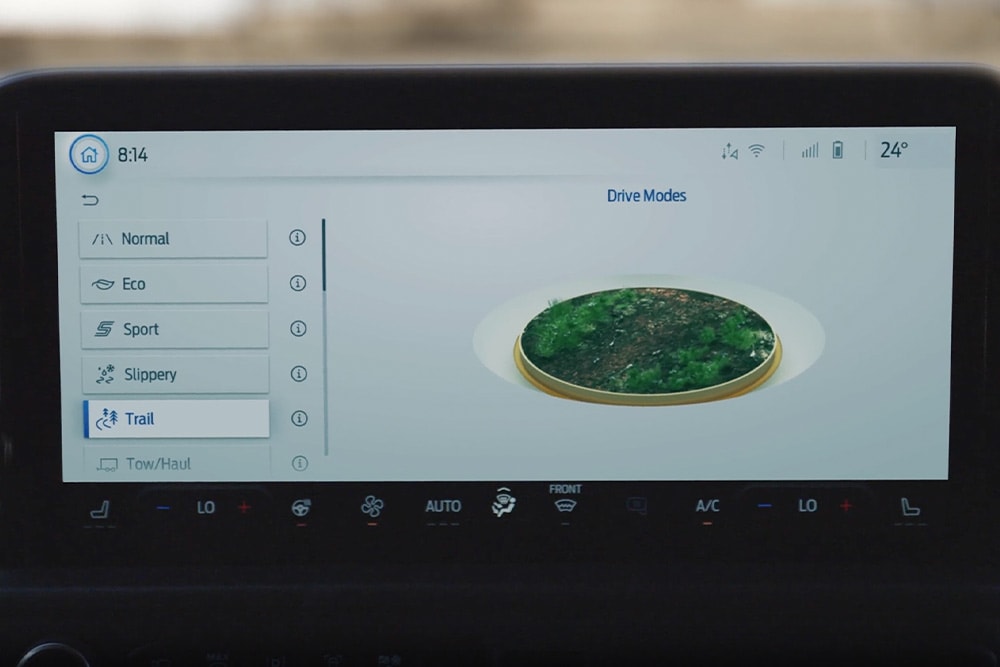 Ajotilan valintanäyttö Ford Transit Customissa.